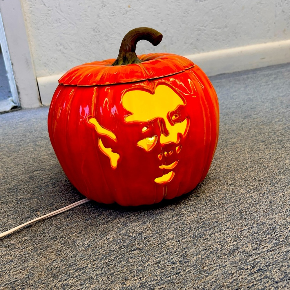 Ceramic pumpkin light up